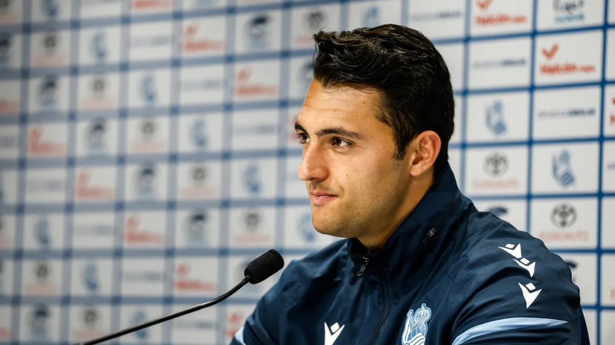 Arturo Ruiz invita a la afición a celebrar junto a la Real Sociedad tras asegurar el objetivo