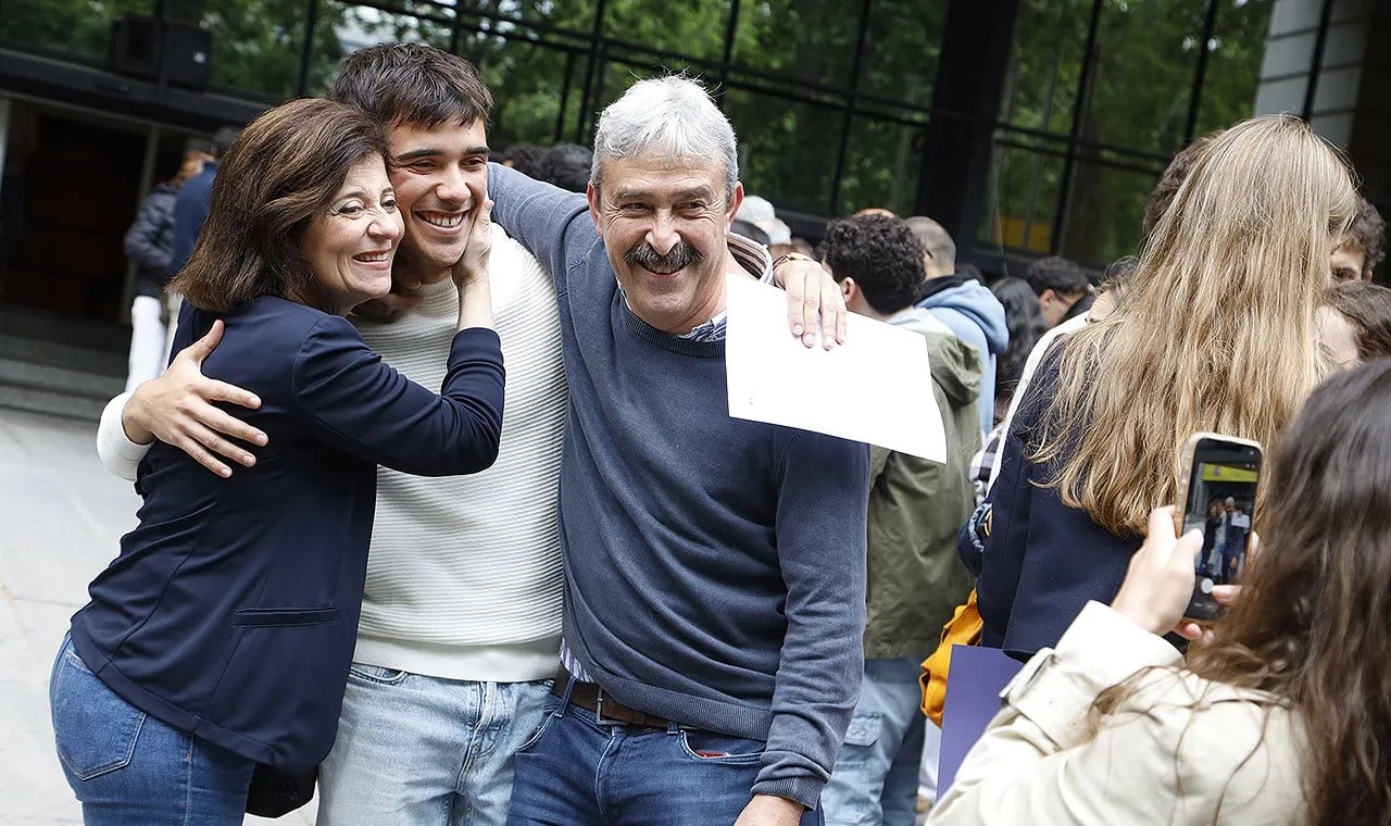 Cuatro especialidades agotan sus plazas en la primera jornada del MIR 2026