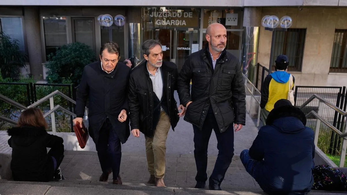 Investigación revela vínculos entre Plus Ultra, ministerio y José Luis Rodríguez Zapatero