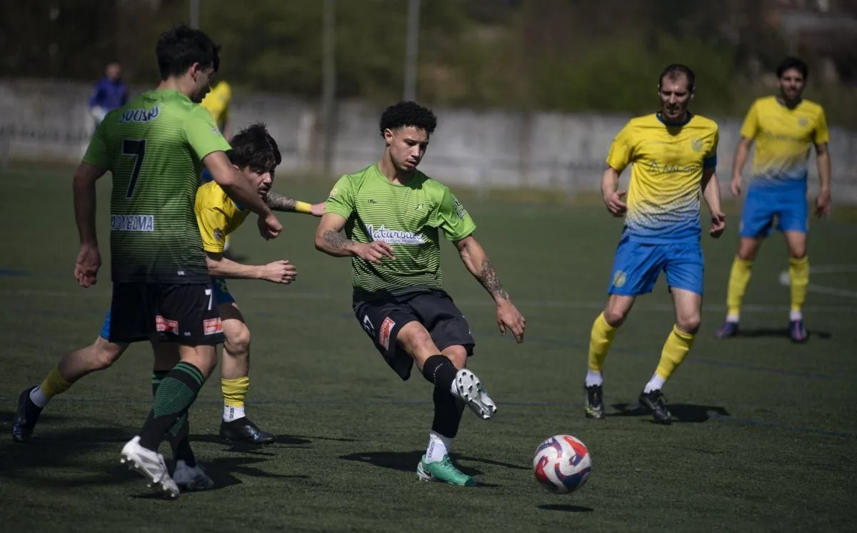 La Purísima debe asegurar la victoria para mantener la categoría ante Sporting Carballiño