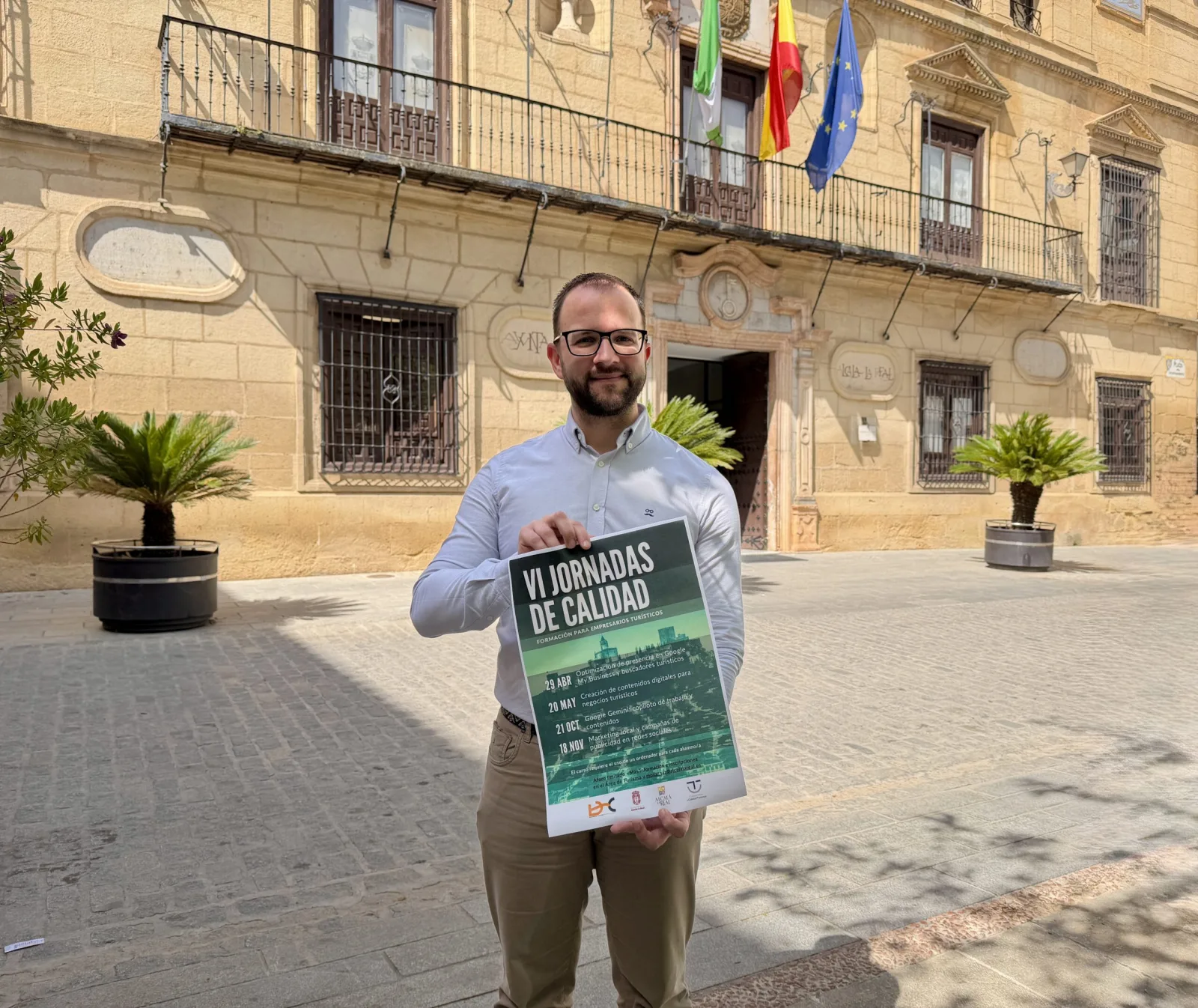 Turismo impulsa la formación empresarial en calidad y marketing digital