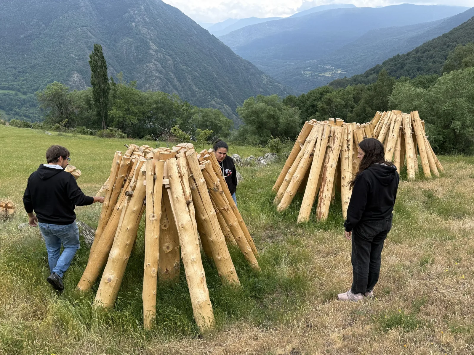 Celebran las tradicionales bajadas de fallas en la Ribagorça, Pallars Sobirà y Alt Urgell