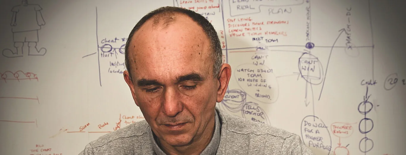 Cómo un error de nombre permitió a Peter Molyneux iniciar su carrera en los videojuegos