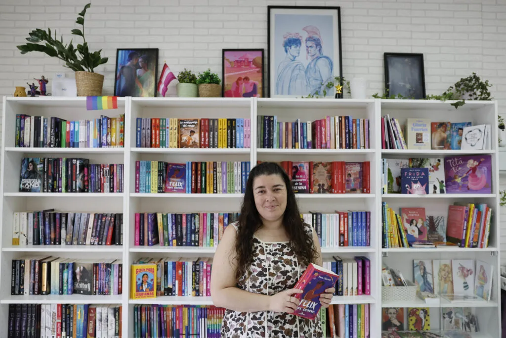 Contexto Queer, la librería valenciana que ofrece un espacio seguro para el colectivo LGBTIQA+
