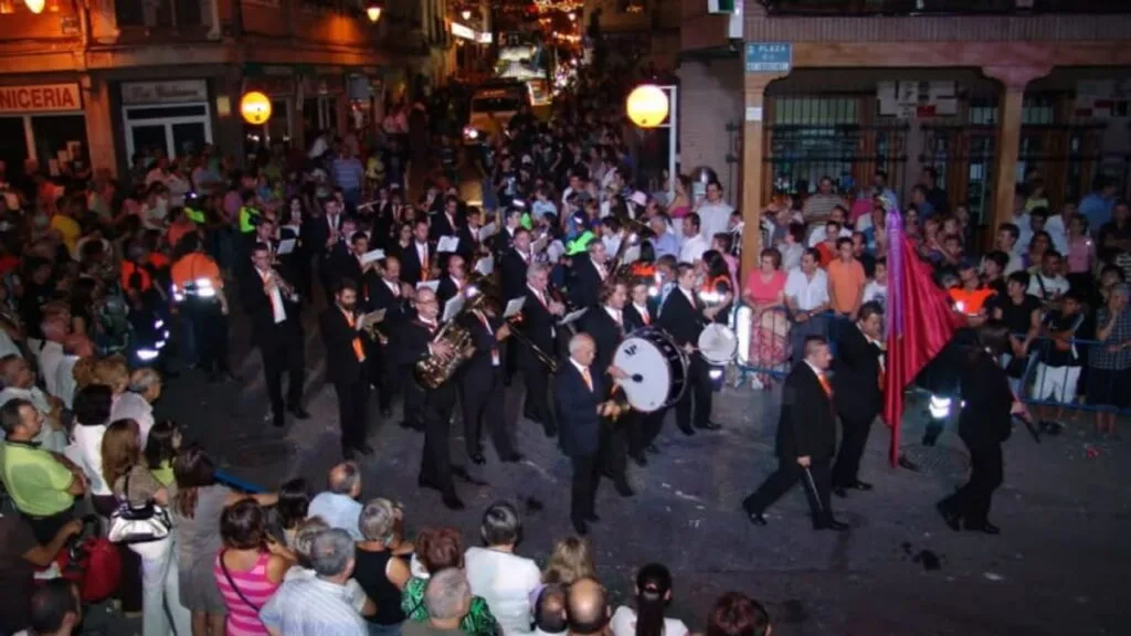 Convocan concursos para diseñar cartel y carrozas de las fiestas patronales de Ciempozuelos 2026