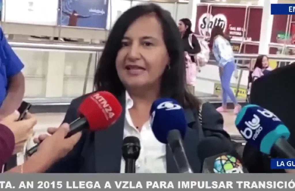 Dinorah Figuera regresa a Venezuela tras años en el exilio para iniciar diálogo político