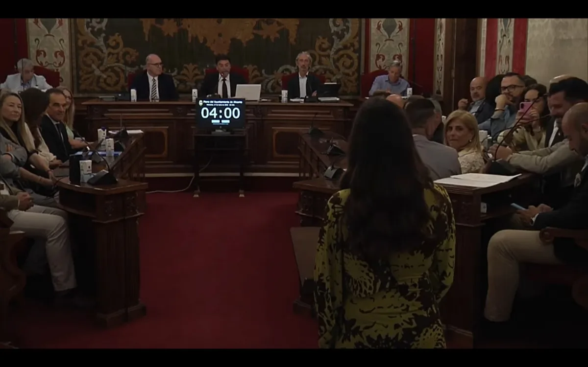 El Ayuntamiento de Alicante impulsa la Fundación para el Centenario de les Fogueres