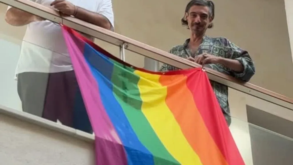 El barrio del Pópulo recupera la historia del Orgullo LGTBIQ en un nuevo documental