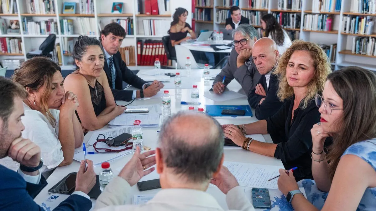 El Mediterráneo español enfrenta déficit de vivienda y saturación turística en pleno cambio climático