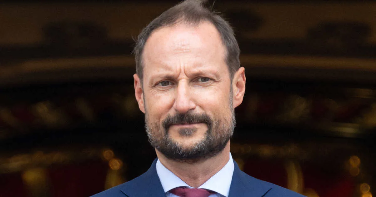 El príncipe Haakon de Noruega cancela su agenda para acompañar a Mette-Marit por su salud