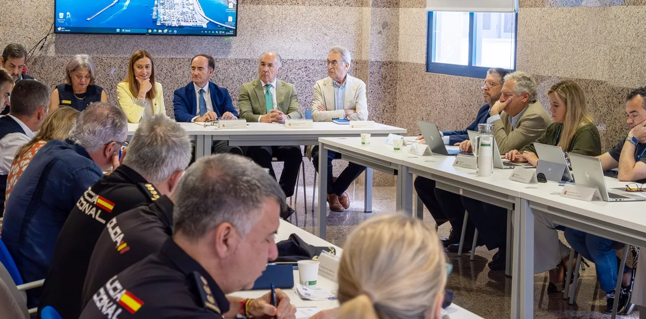 El puerto de Tarifa se prepara para la OPE 2026 con sistemas digitales y picos de tráfico en verano