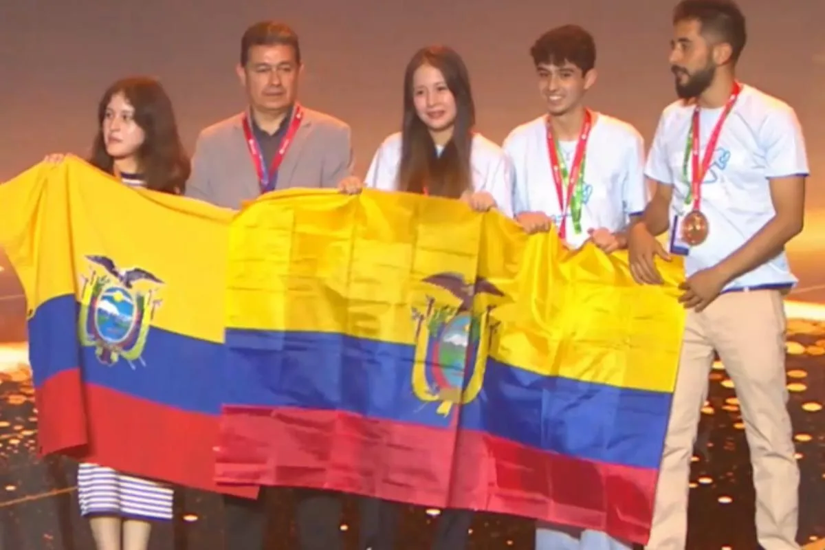 Estudiantes españoles destacan en la final mundial de Huawei ICT Competition en China