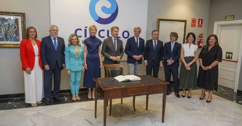 Feijóo propone diez medidas para reactivar la economía y fortalecer la gestión pública
