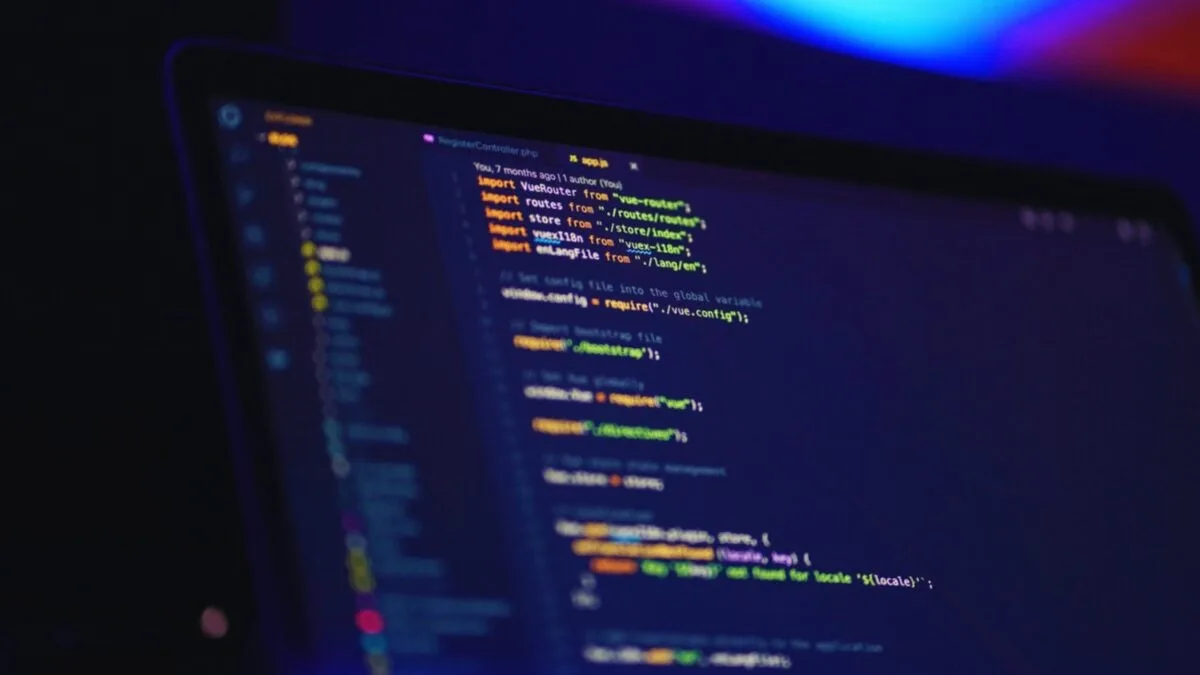 La inteligencia artificial transforma la programación: del código manual a la supervisión estratégica