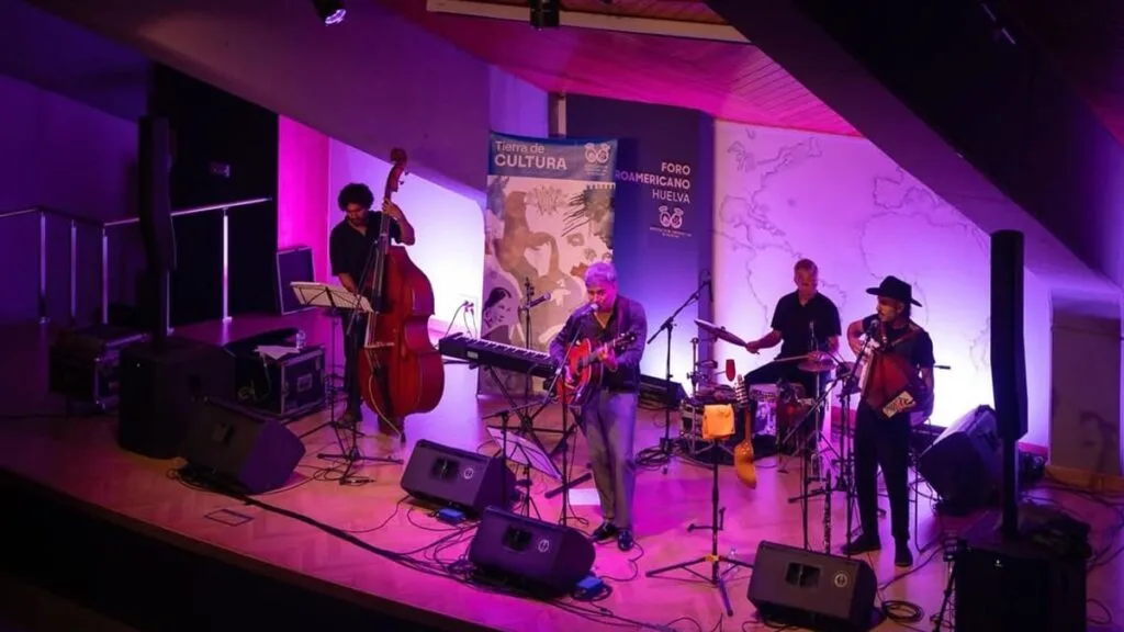 La música de autor se expresa en el Foro Iberoamericano de La Rábida con Daniel Cros y Las Almas Sedientas