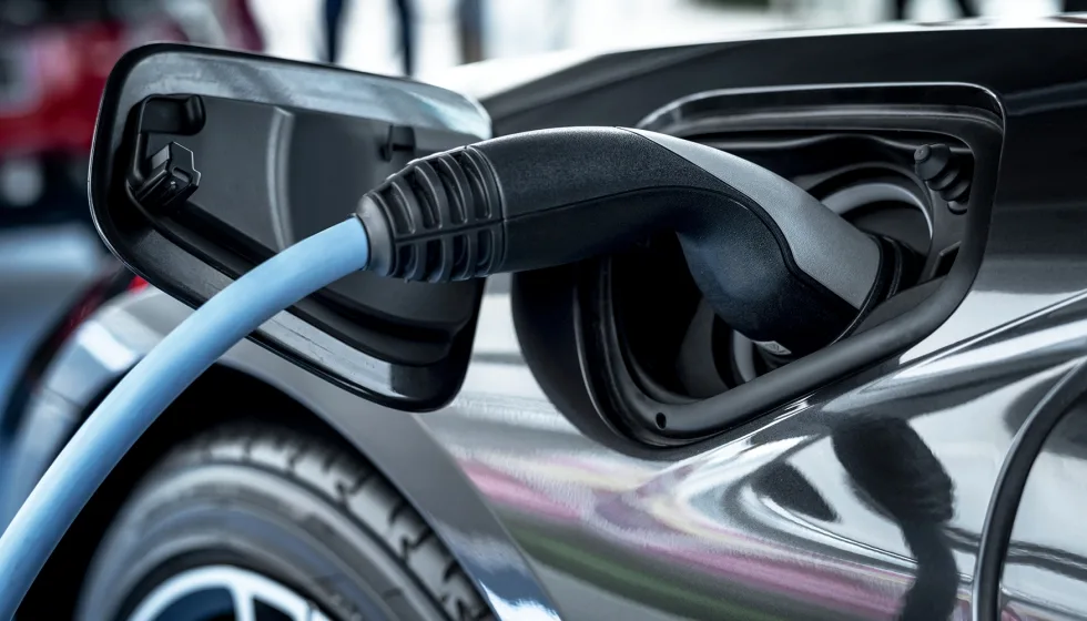 Las ventas de vehículos electrificados crecen un 20% en mayo impulsando la electrificación