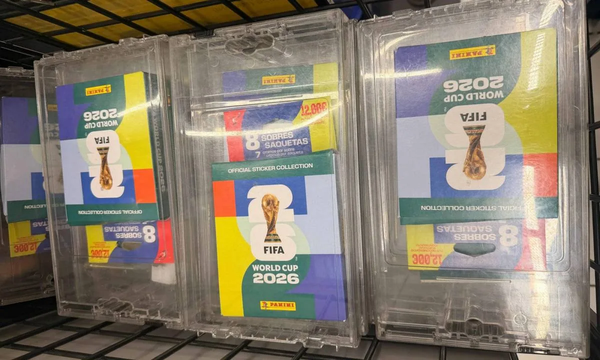 Los cromos del Mundial 2026 regresan a Carrefour pero se venden bajo llave por alta demanda