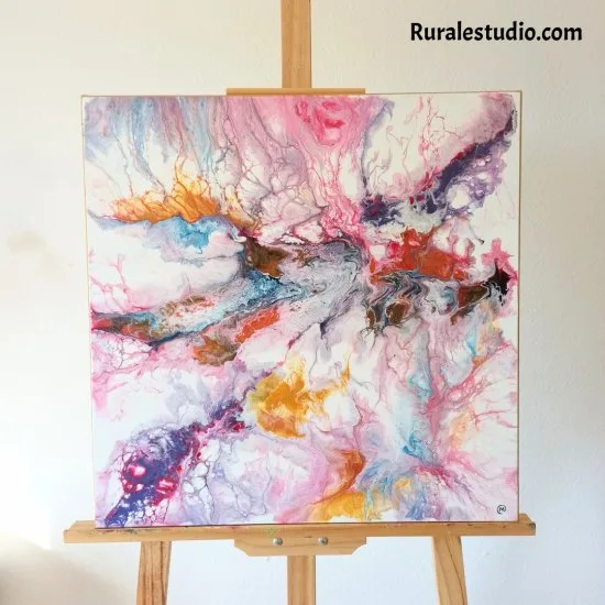 Obra original de técnica mixta sobre lienzo con reflejos dorados disponible para compra