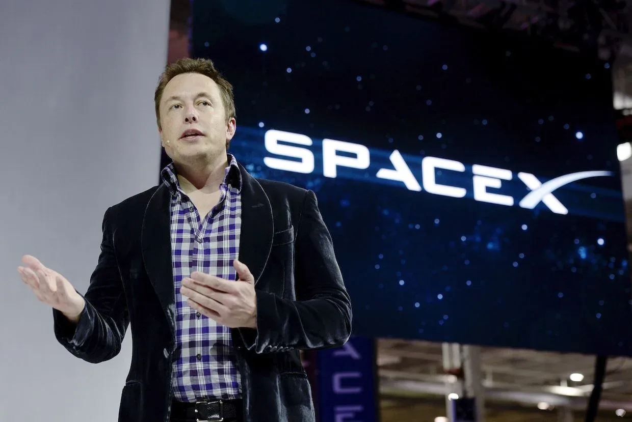 SpaceX debuta en el Nasdaq con alza del 19% y valor superior a 2 billones de dólares