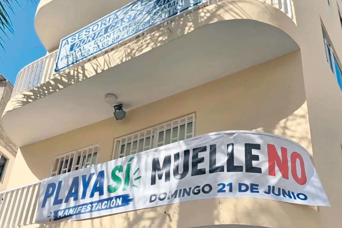 Vecinos de Los Cristianos convocan manifestación contra la ampliación del puerto y el impacto ambiental