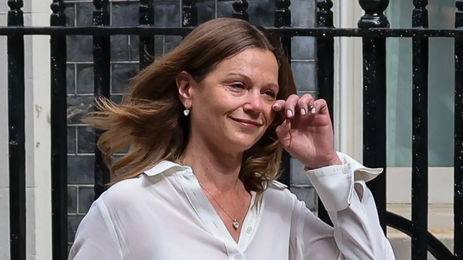 Victoria Starmer, la primera dama británica que mostró su emoción tras la dimisión de su marido