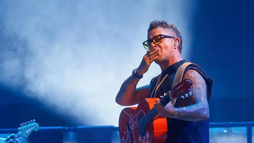 Alejandro Sanz reúne a miles en concierto multitudinario en València