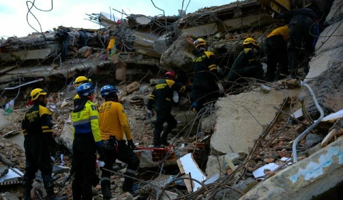 Casi 3.000 muertos tras terremotos en Venezuela, 34 de ellos españoles