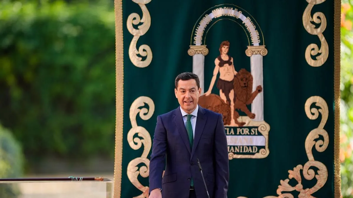 Juanma Moreno asume por tercera vez la presidencia de la Junta de Andalucía