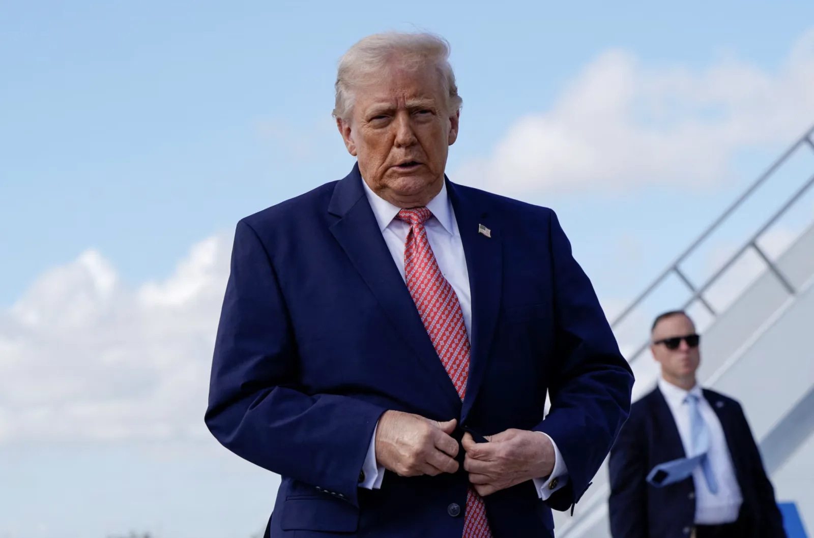 Trump anuncia fin del alto el fuego con Irán y confirma ataques militares de EE. UU.